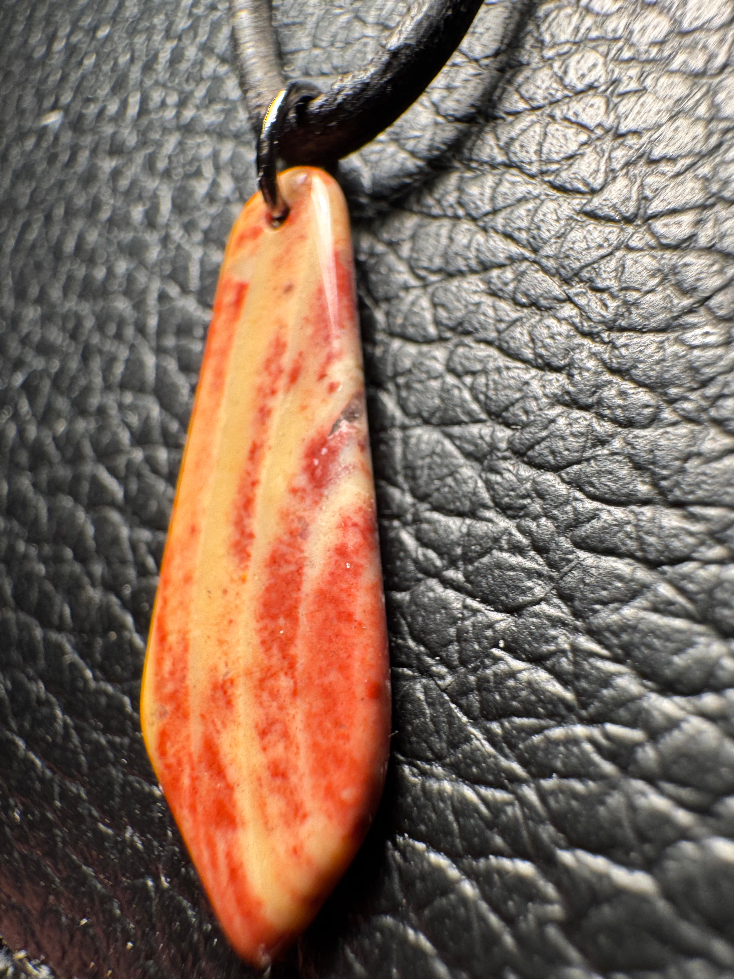 Bohnerzjaspis Anhänger Liesegangsche Ringe