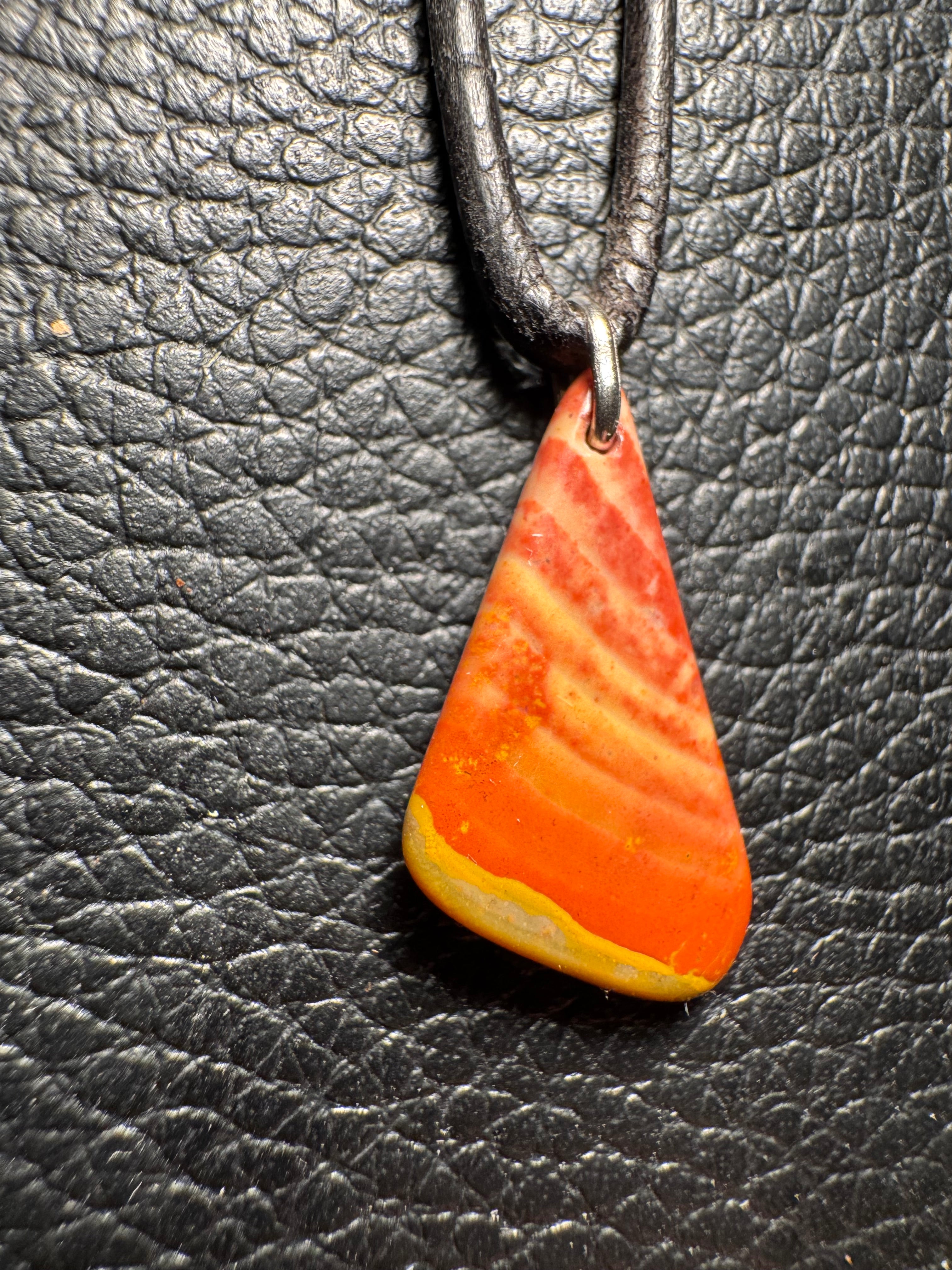 Bohnerzjaspis Anhänger Liesegangsche Ringe