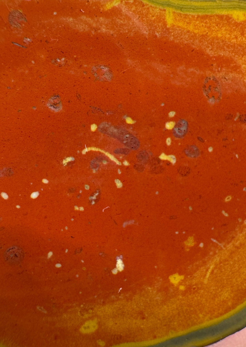 Bohnerzjaspis Anhänger viele Fossilien