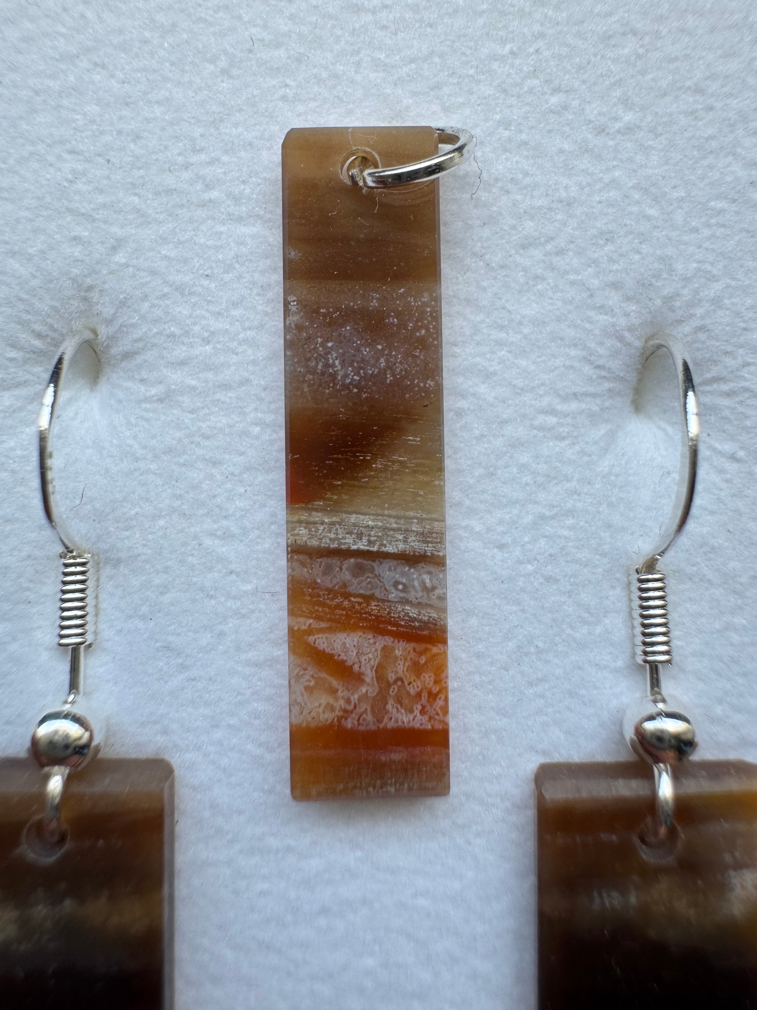 Schmuckset aus Versteinertem Holz