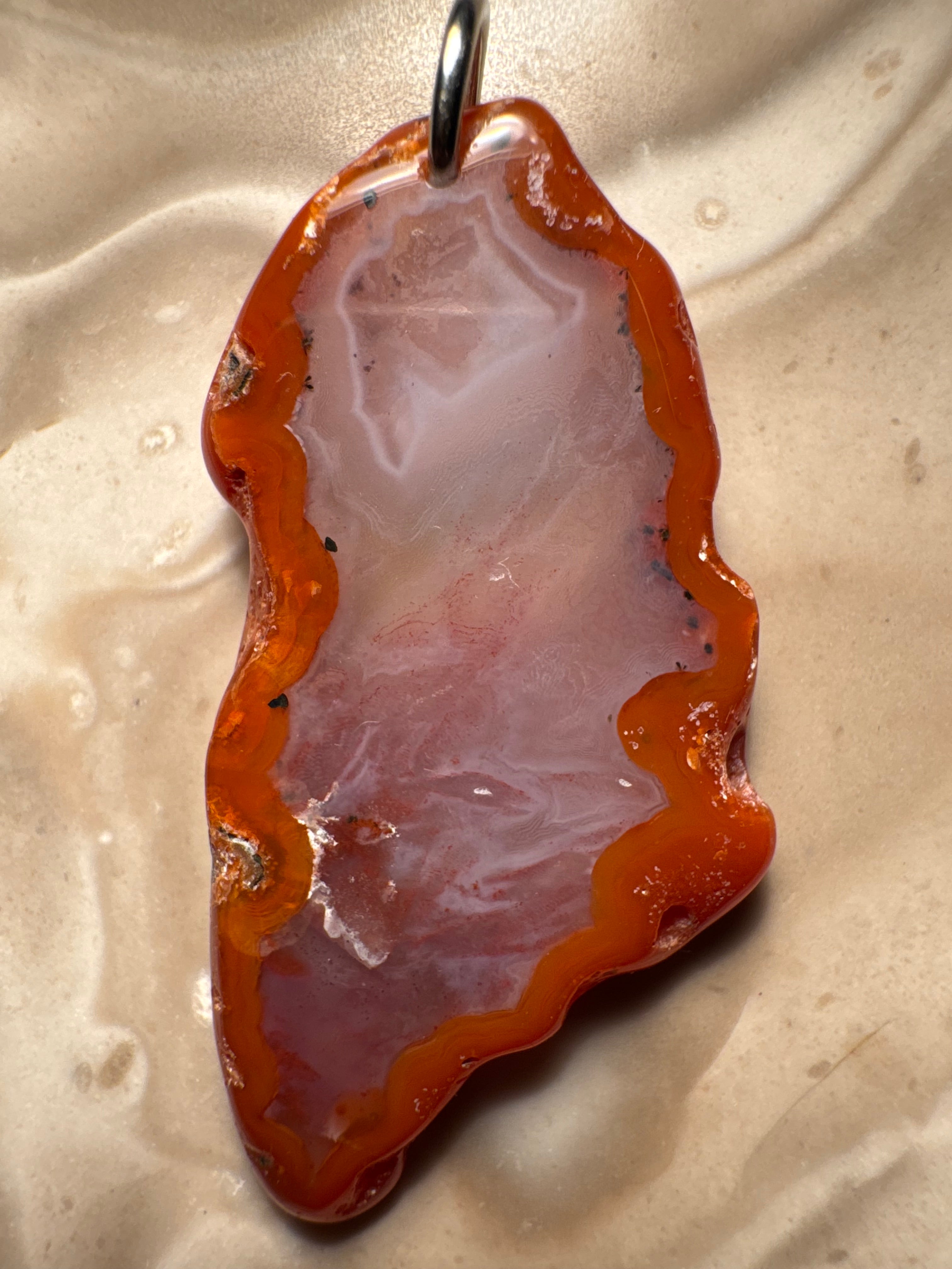 Achat Anhänger mit leuchtendem Orange