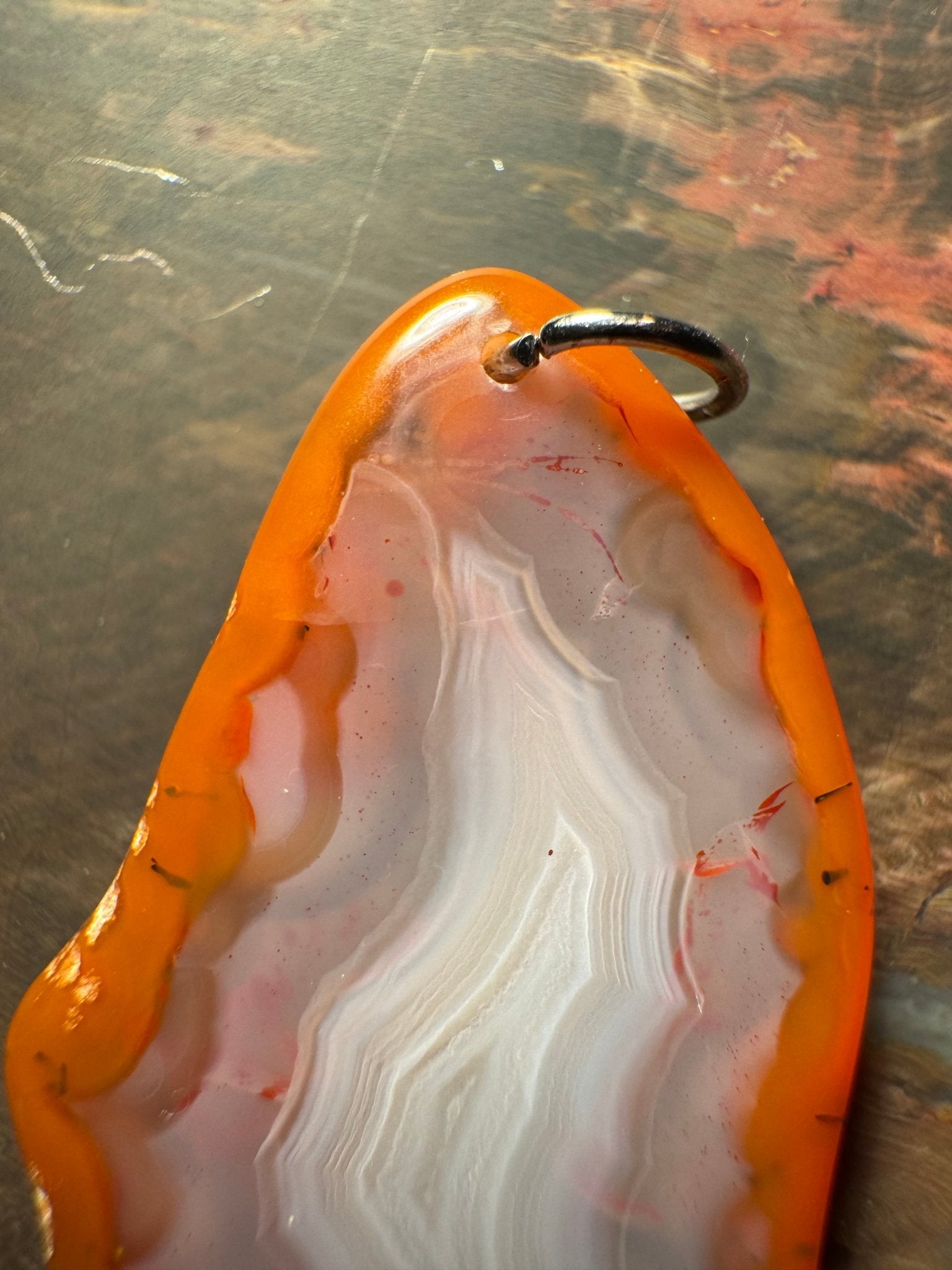 Handcrafted pendant made of Berber agate