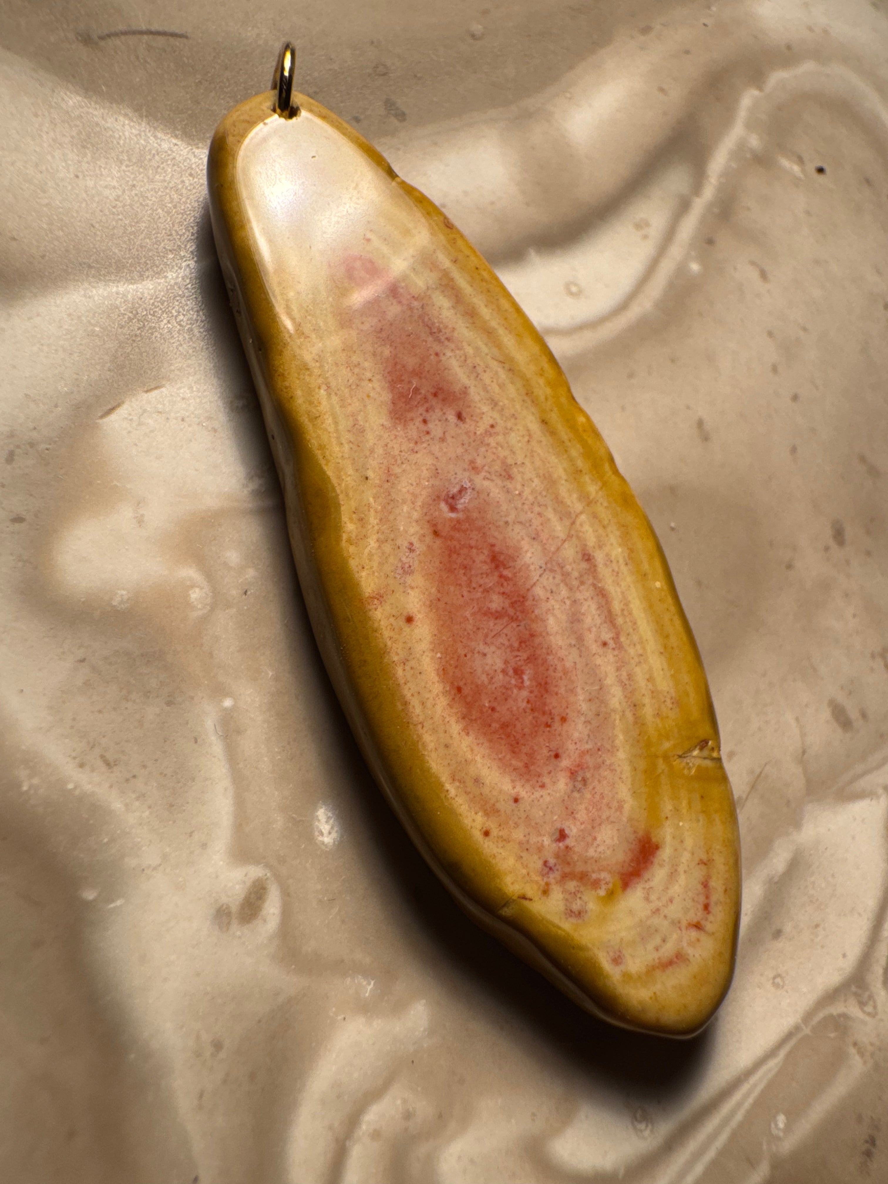 Handgefertigter Bohnerzjaspis Anhänger