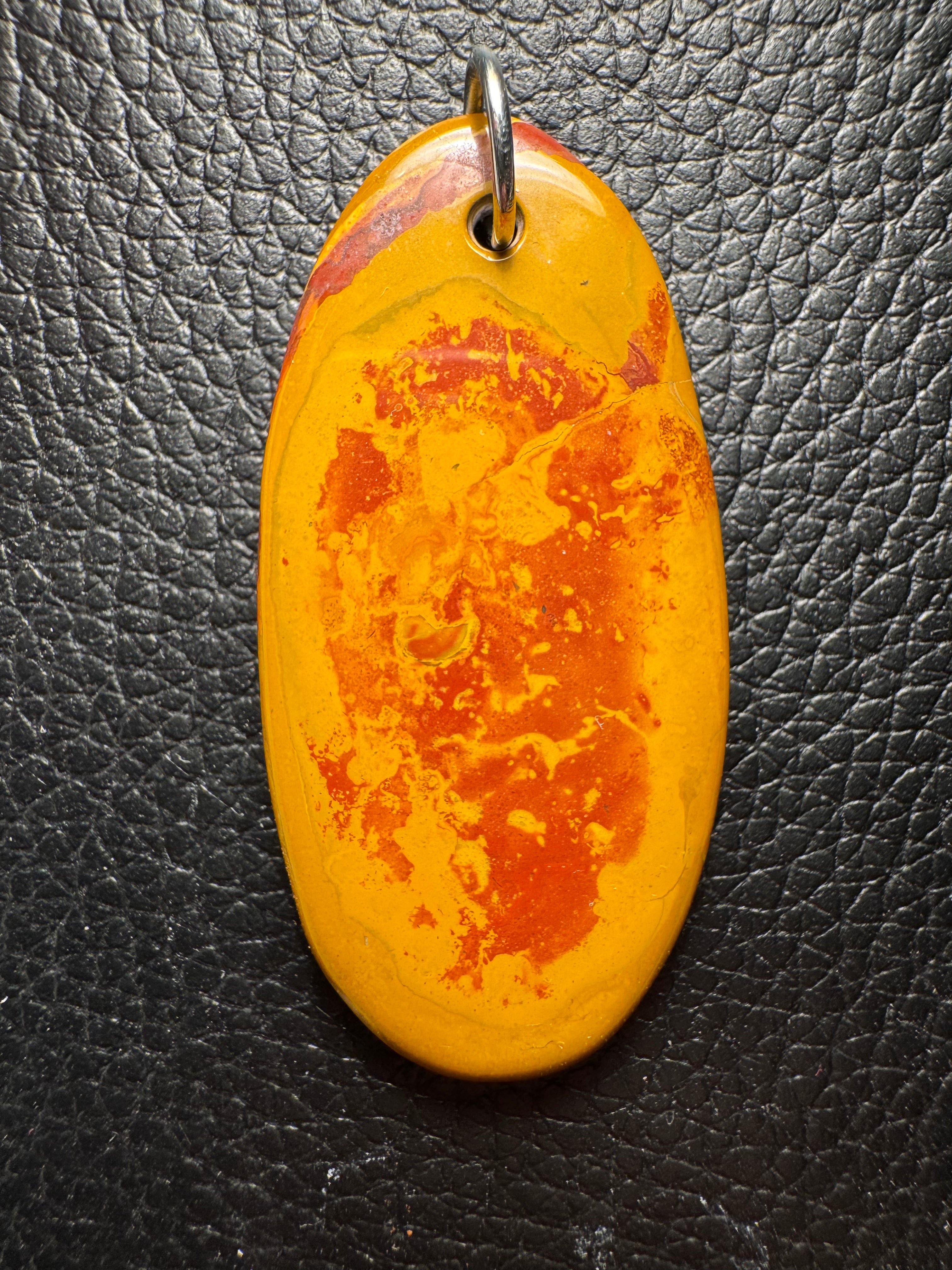 Bohnerzjaspis Anhänger "Medallion"